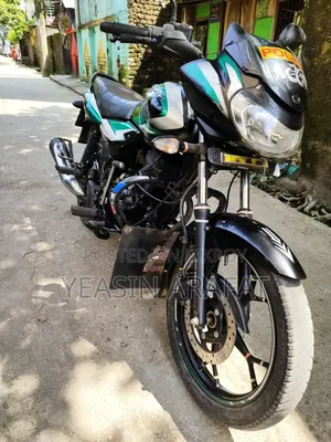 বাজাজ ডিসকভার ১১০ ২০২২ নীল