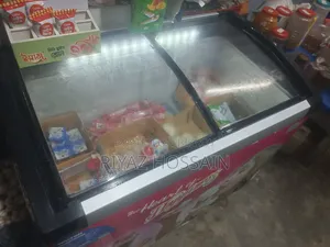 Walton Ice Cream Freezer 270L