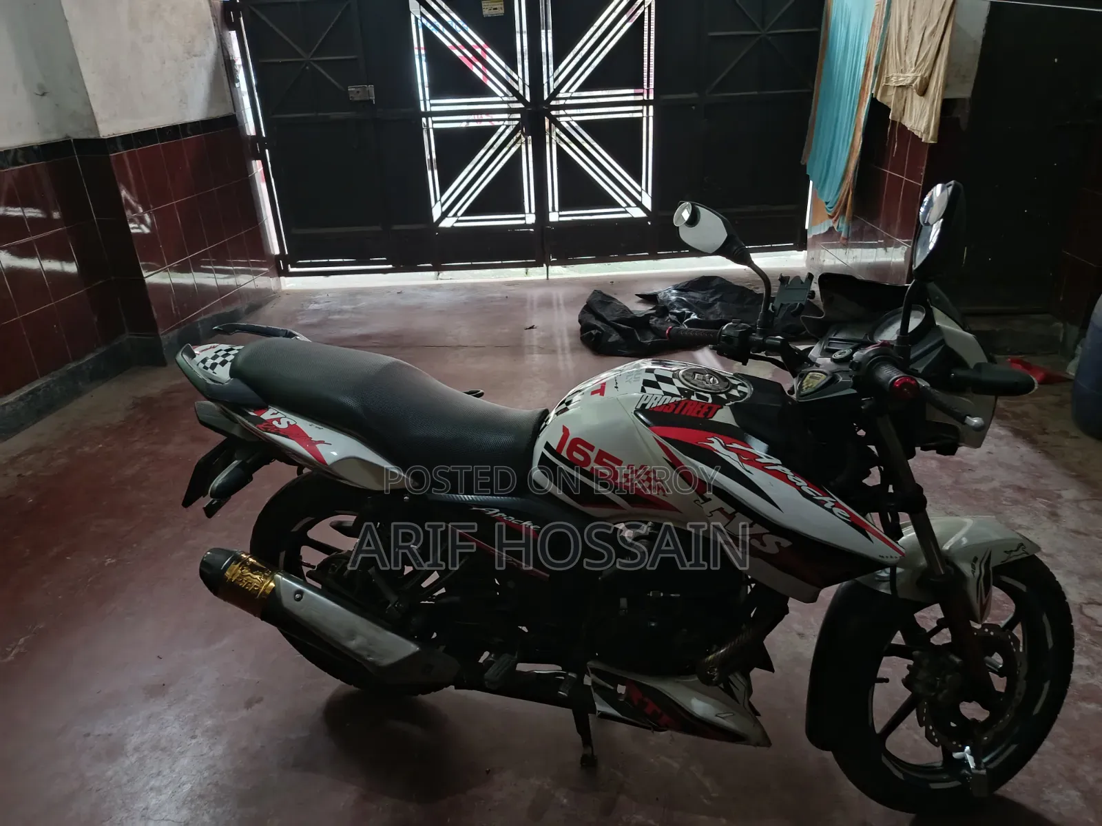 TVS Apache RTR 160 2V 2014 White