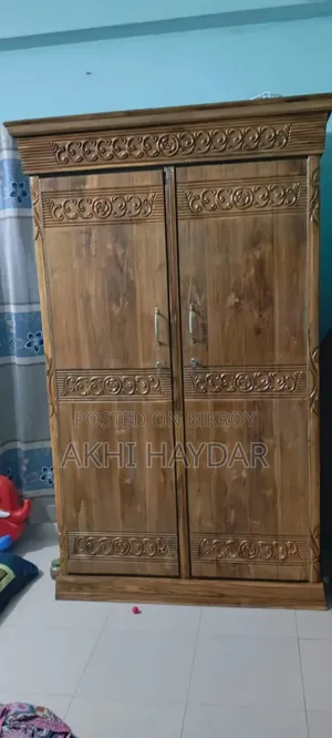 Almirah for sell