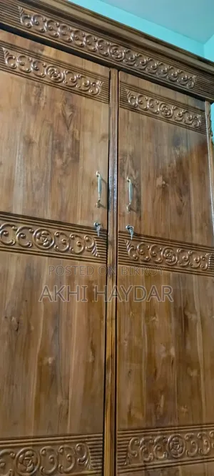Almirah for sell