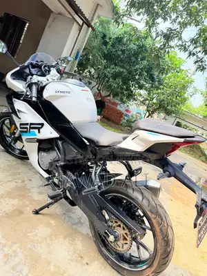 New CFMoto 300SR 2026 White