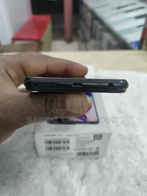 ভিভো ২৫৬ জিবি রেড