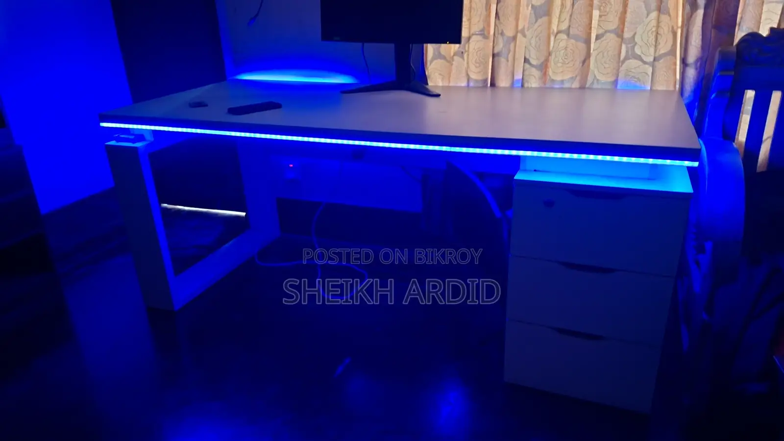 গেমিং ডেস্ক আরজিবি