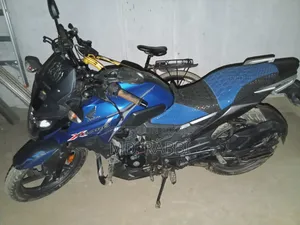 হোন্ডা এক্স-ব্লেড ১৬০ ২০২১ নীল
