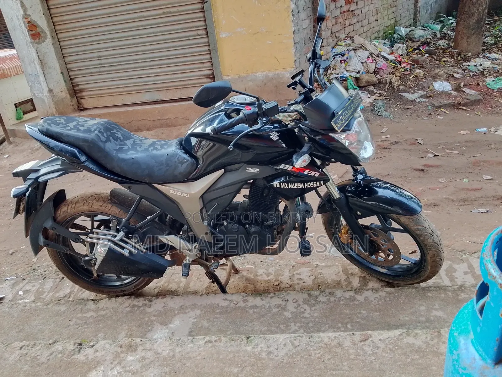 সুজুকি জিক্সার ২০২২ ব্ল্যাক