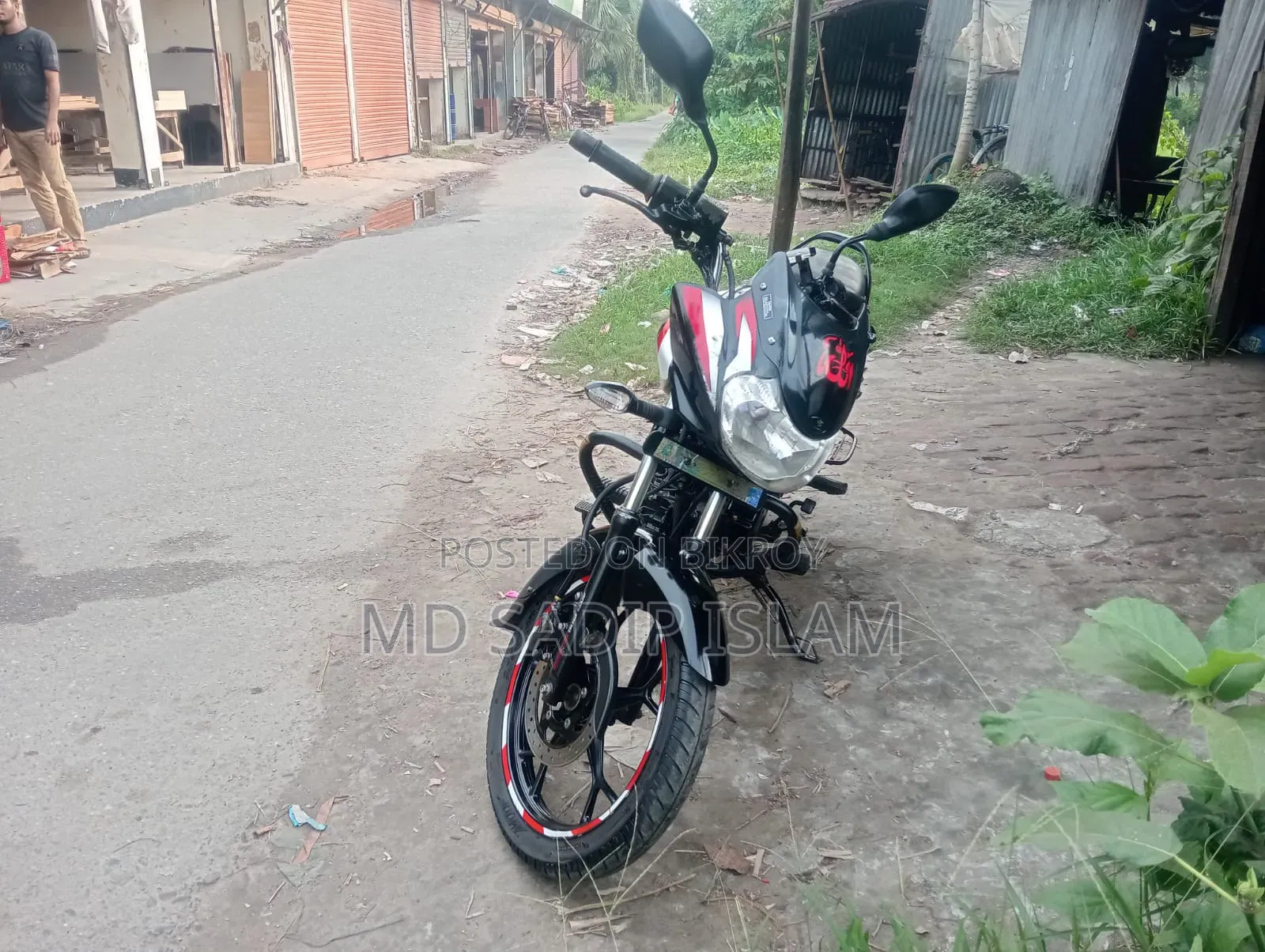 বাজাজ ডিসকভার ১১০ ২০২১ কালো