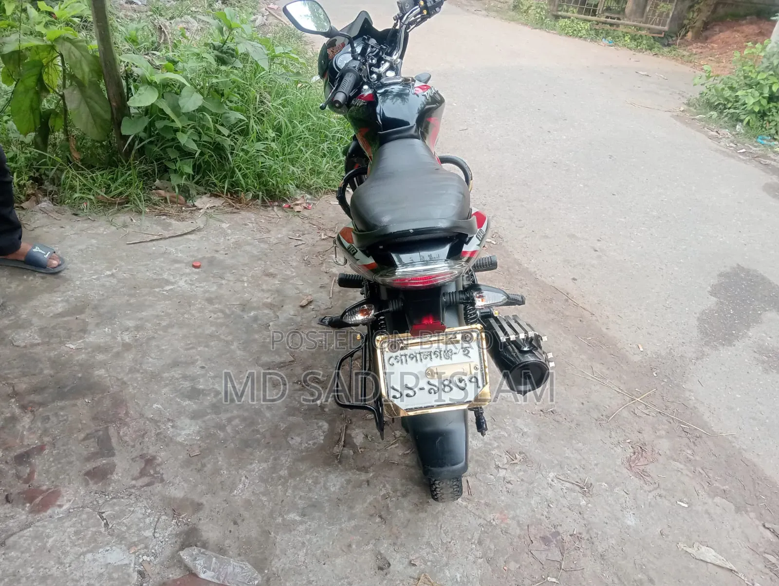 বাজাজ ডিসকভার ১১০ ২০২১ কালো