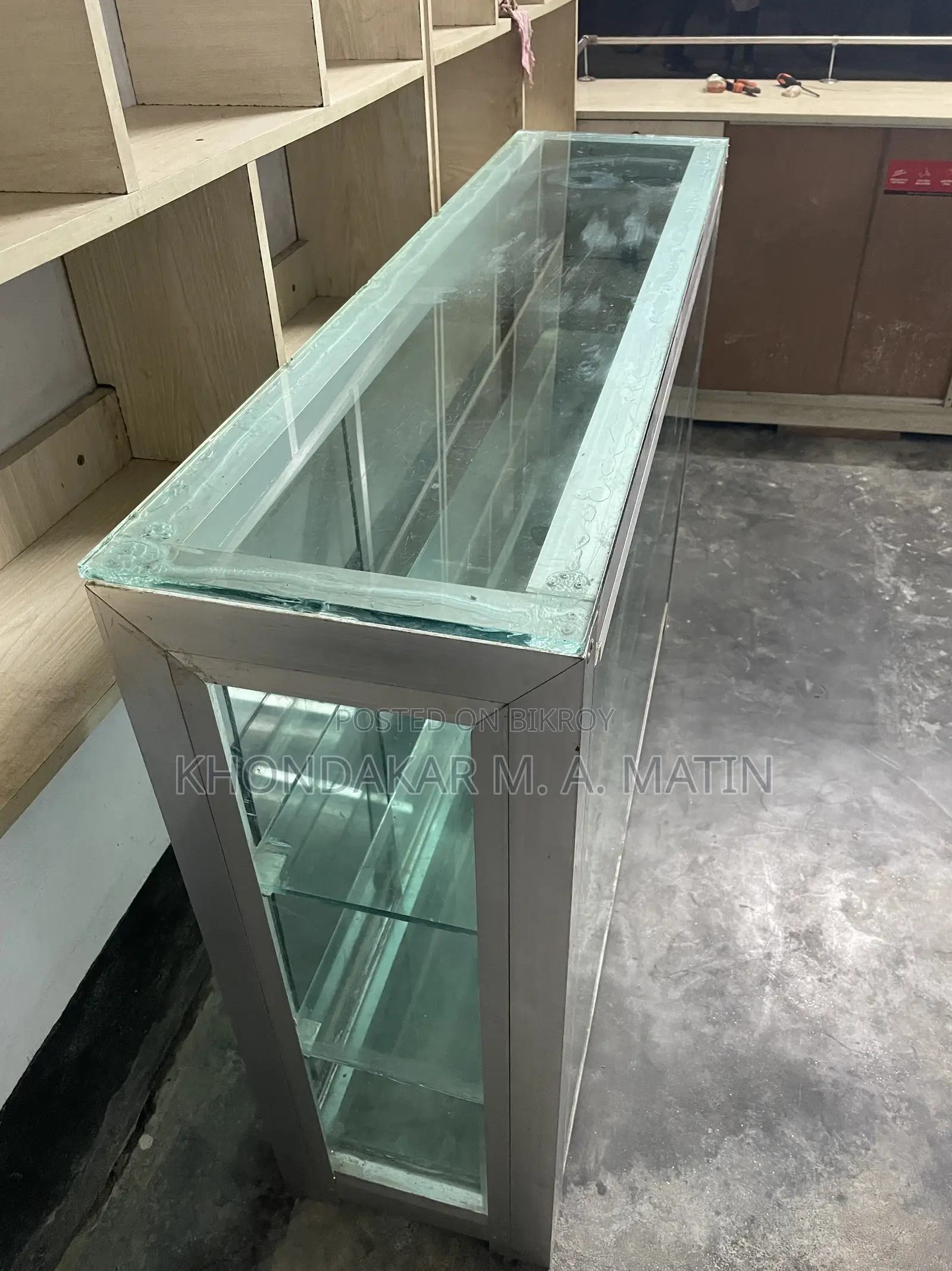 গ্লাস শোকেস ১০ মিলি
