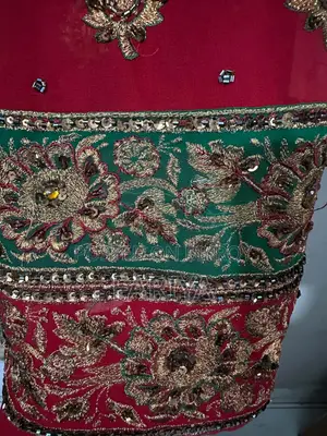 ব্যবহৃত ব্রাইডাল শাড়ি