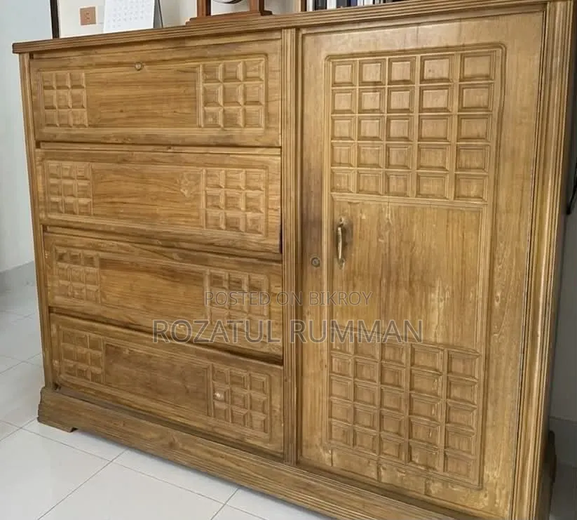 সেগুন কাঠের ওয়ারড্রোব