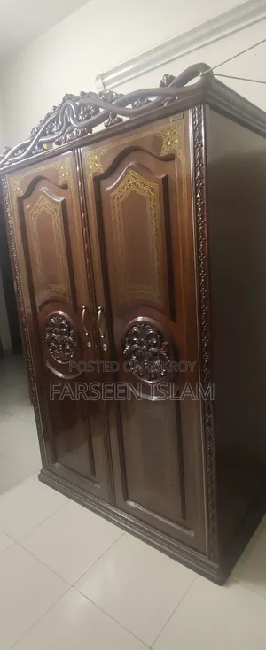 Akhtar Furnishers Beautiful Mahogany Wood Victoria Almirah
