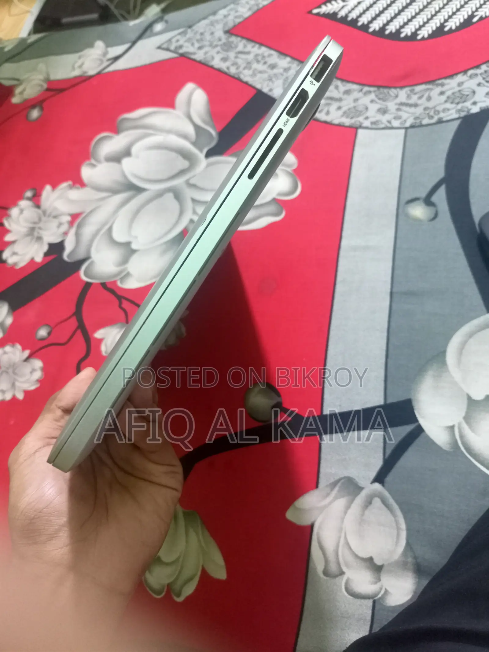 ল্যাপটপ অ্যাপল ম্যাকবুক ২০১৩ ৮জিবি ইন্টেল কোর আই৫ এসএসডি ১২৮জিবি