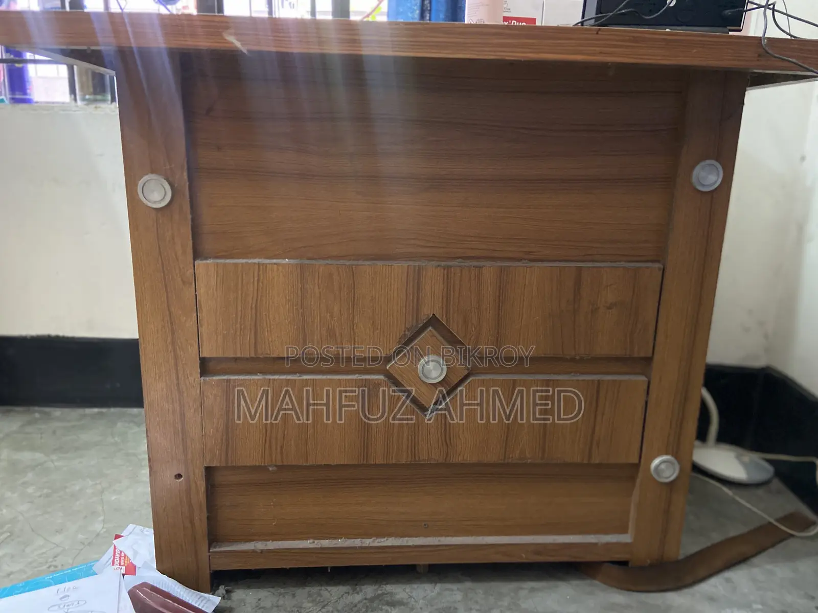 Reading Table