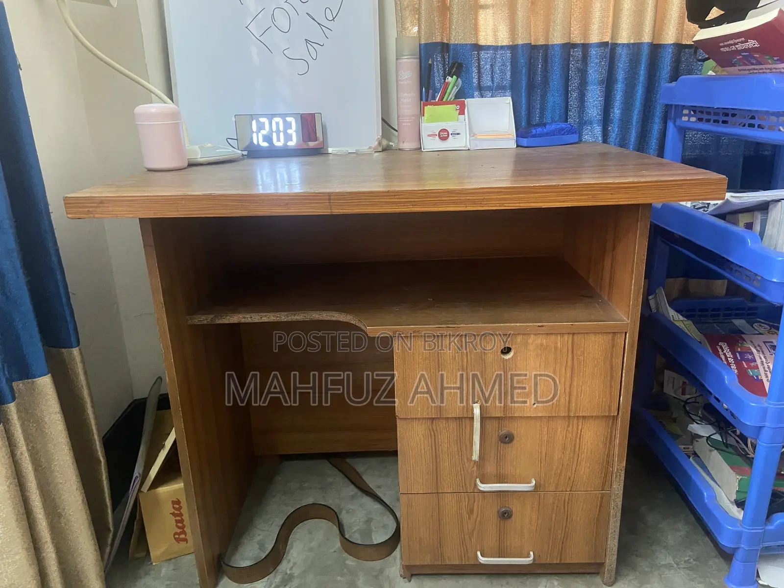 Reading Table