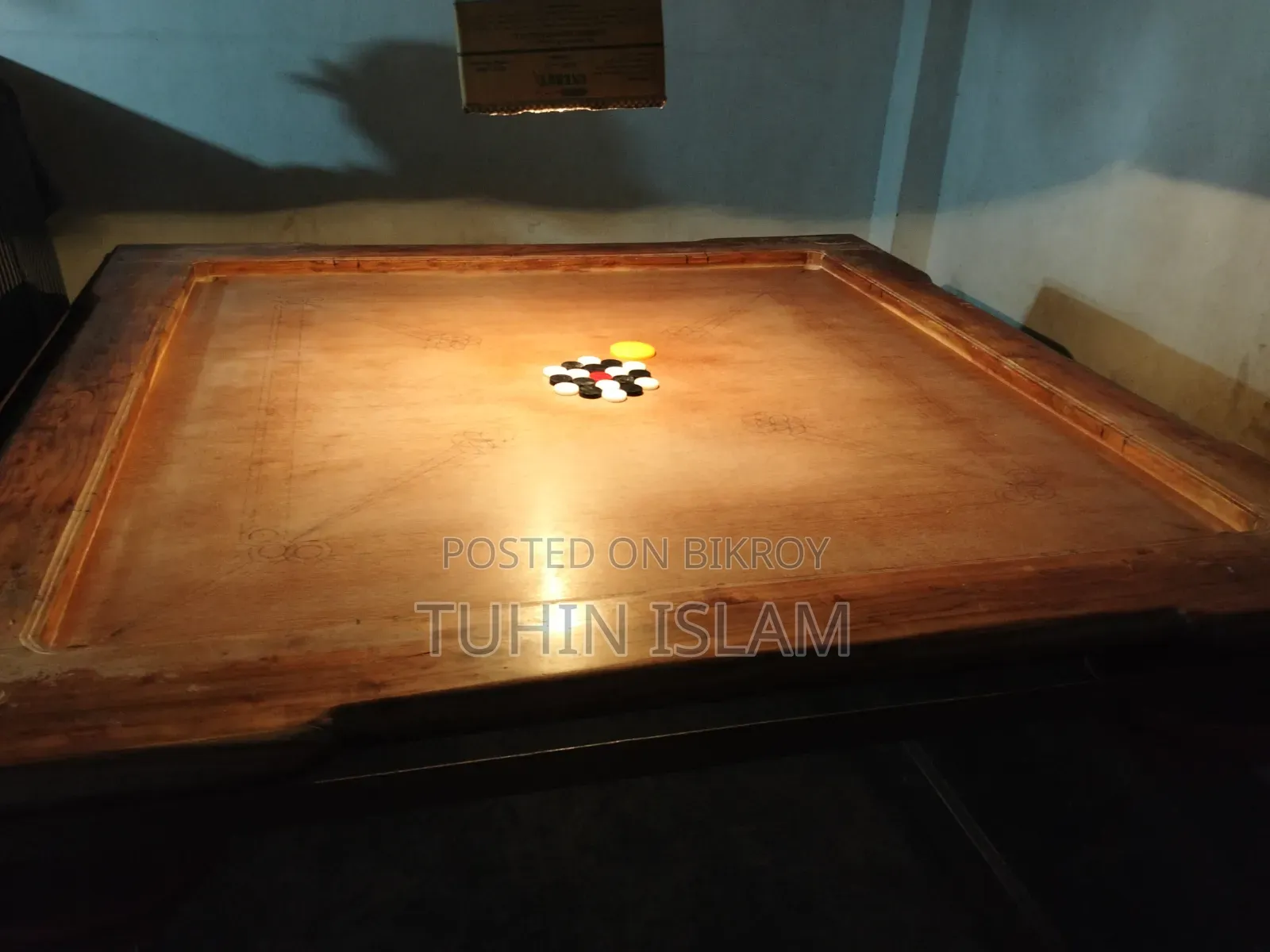 Carrom board for sale.