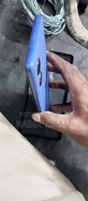 মোটরসোলা মোটো জি৮৫ ১২৮ জিবি ব্লু