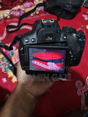 Canon 700D