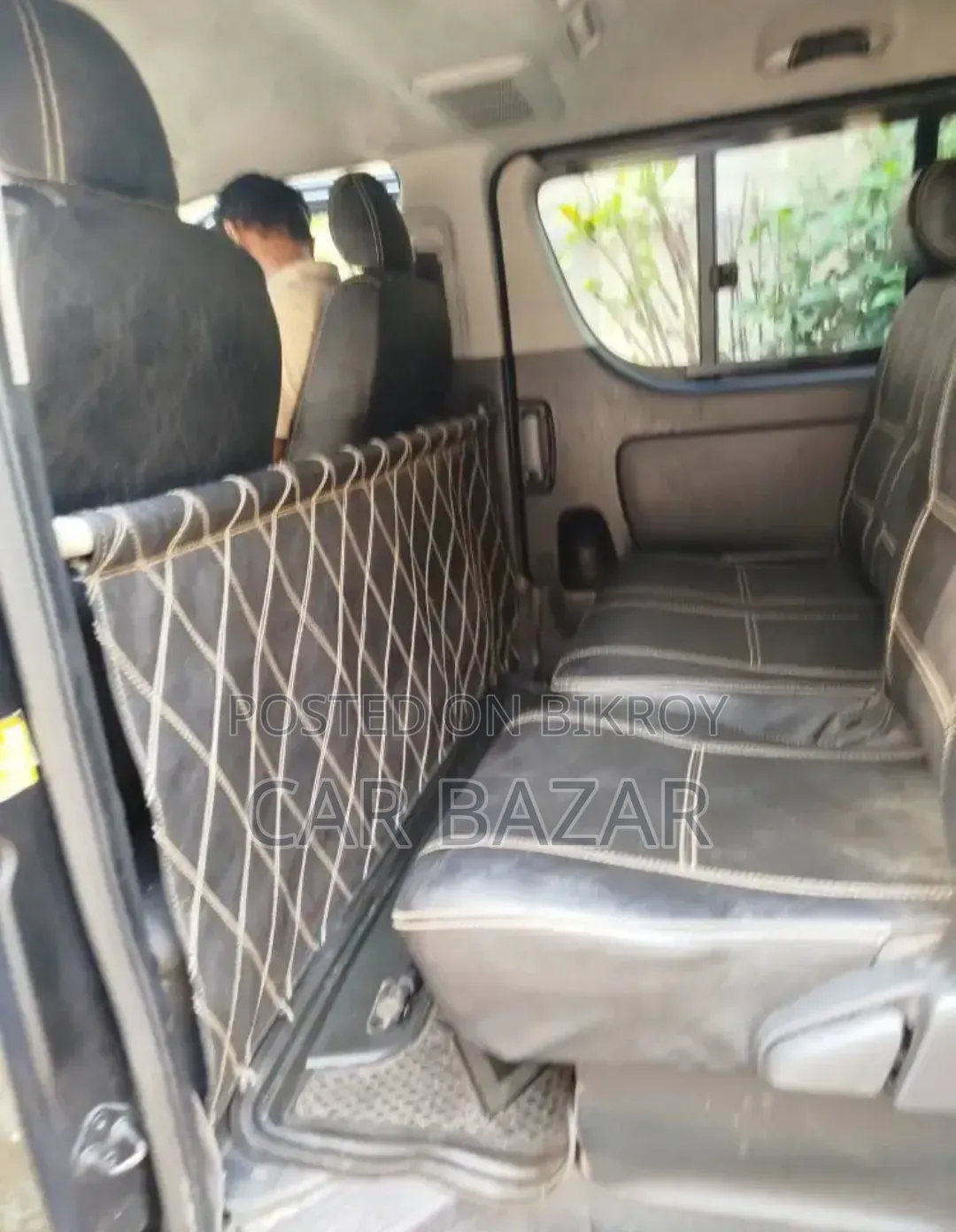 Toyota HiAce 2012 Black