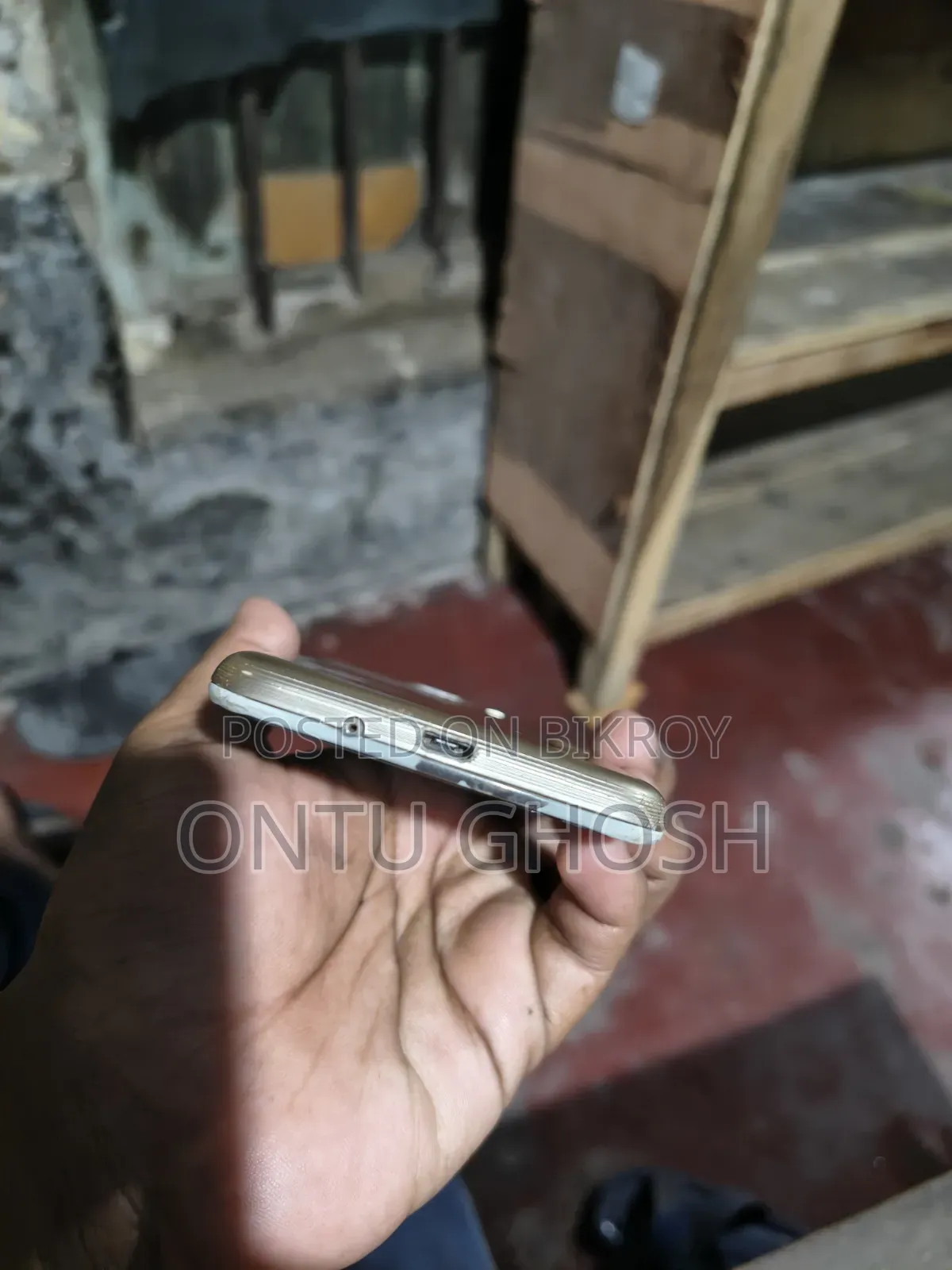 Samsung Galaxy J2 8 GB Rose Gold