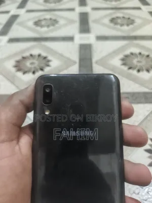 Samsung Galaxy A20 32 GB Black