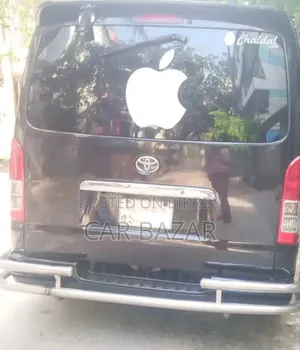 Toyota HiAce 2014 Black