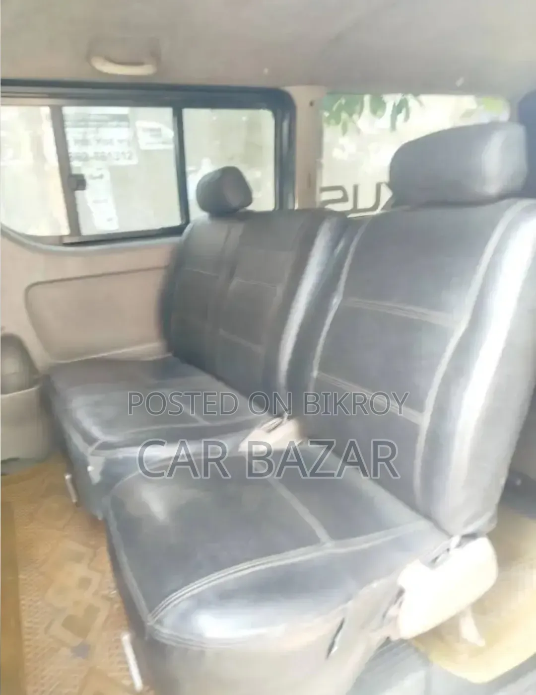 Toyota HiAce 2014 Black