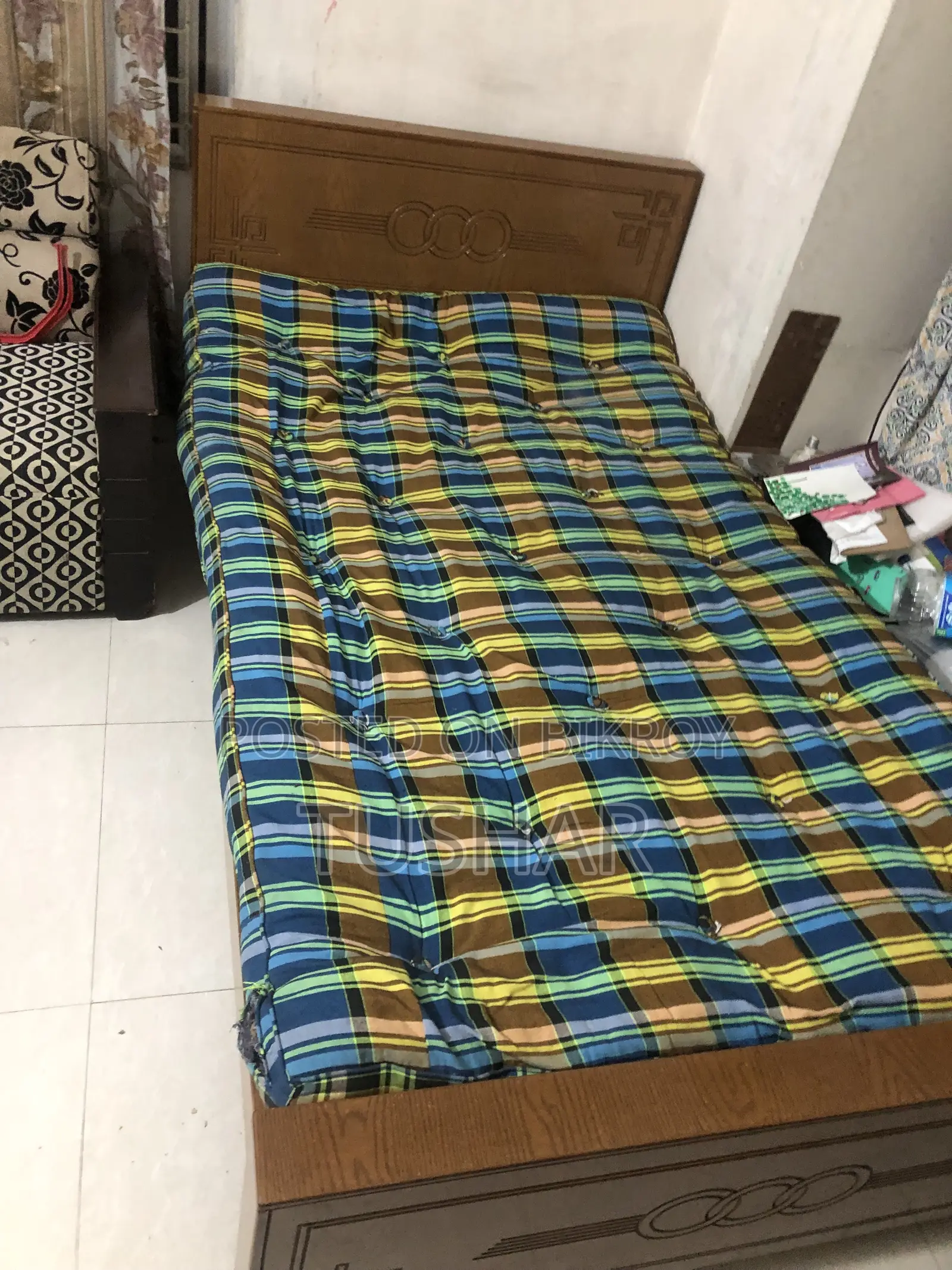 Semi Double Bed With Toshok Sale