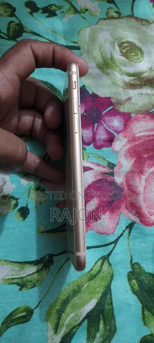Apple iPhone 8 64 GB Gold