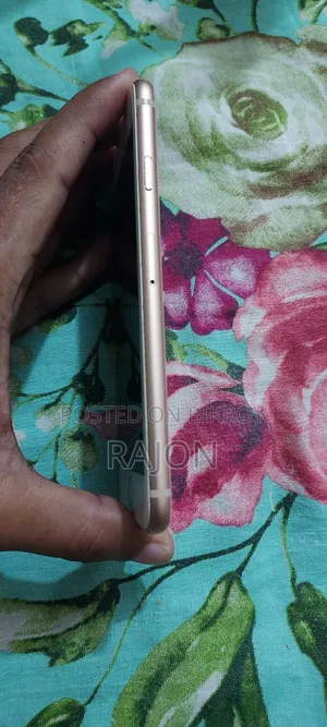 Apple iPhone 8 64 GB Gold