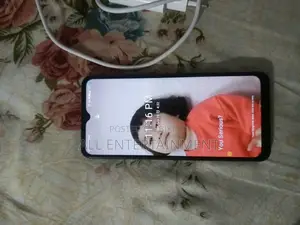 Walton Primo R8 64 GB Black