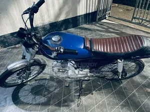 হিরো ইকো ১০০ ১৯৯০ নীল