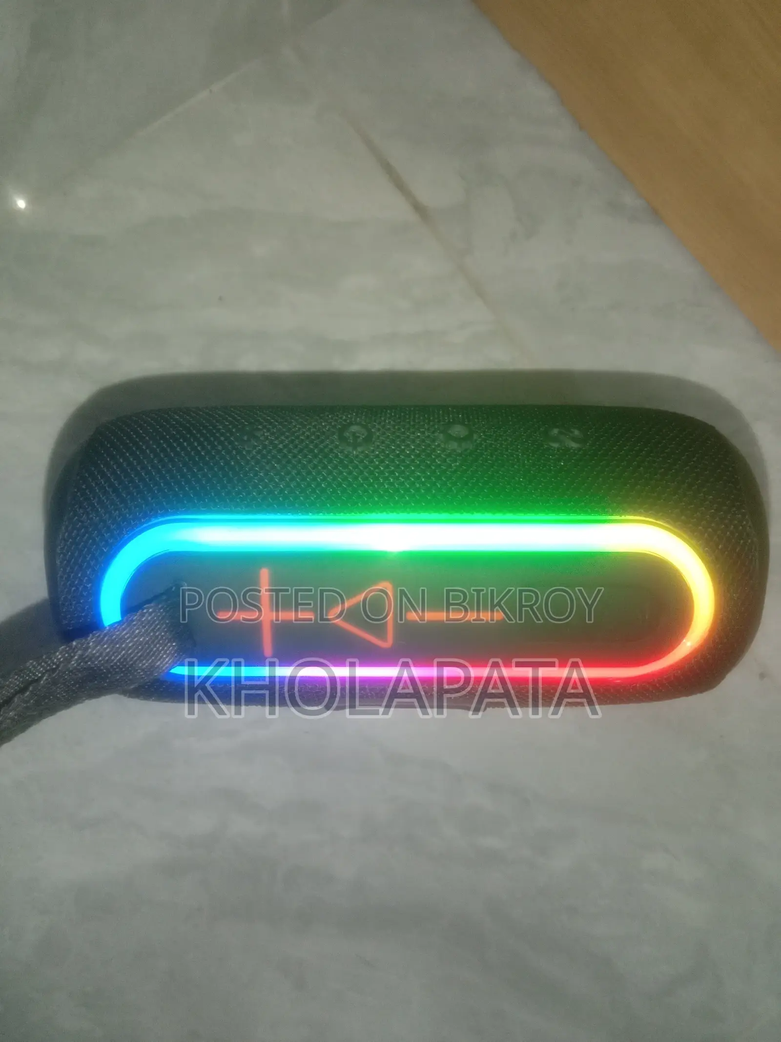 Bluetooth Speaker for Urgent Sale at 1500