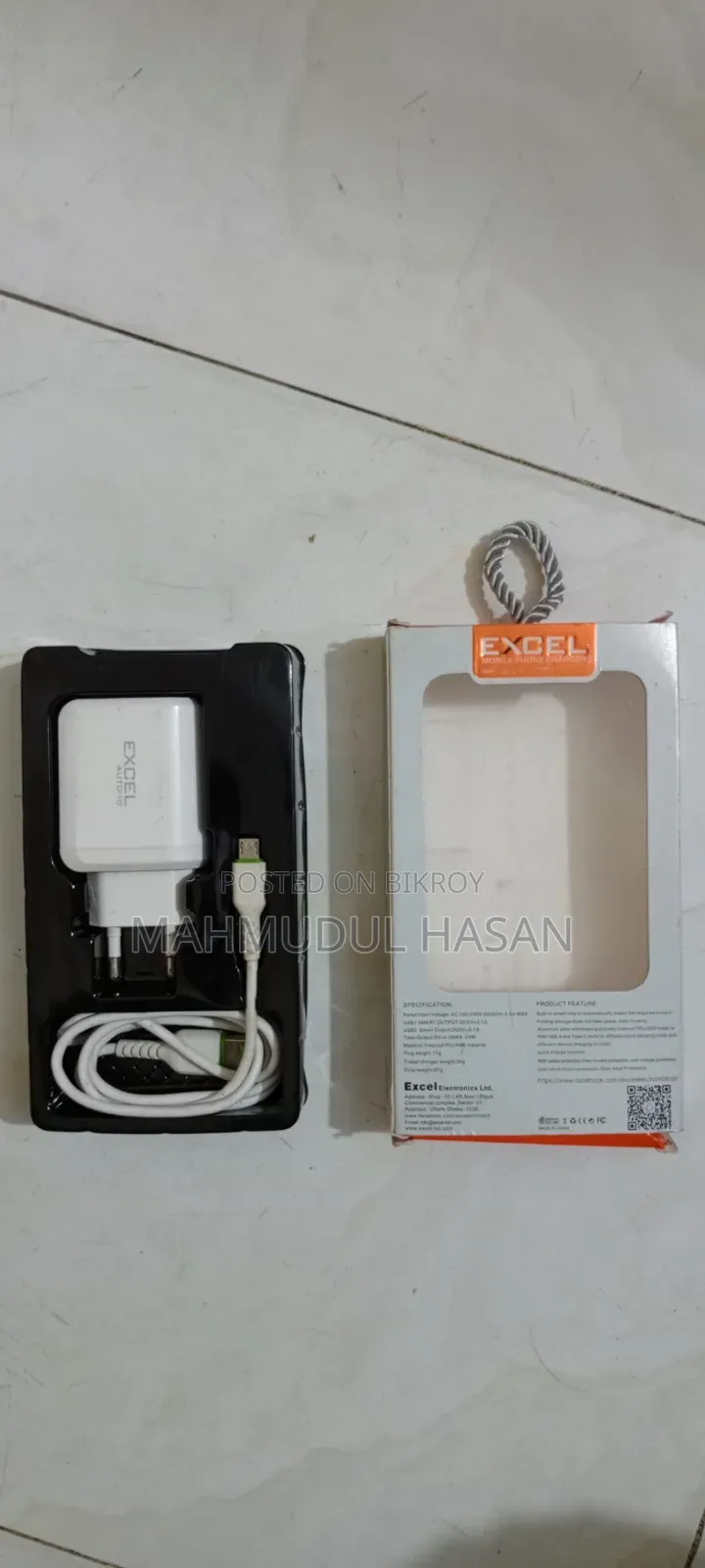 Excel 2.1A Dual USB Fast Charger With Micro-USB Cable.