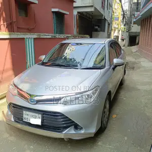 Toyota Axio 1.5 Hybrid 2WD 2016 Silver