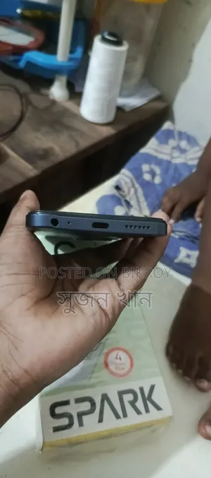 Tecno 64 GB Black
