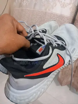 Nike Revolution 5 Running Sneaker (Original) - Men's Size 8.5