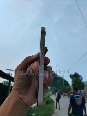 অ্যাপল আইফোন ১২ ১২৮ জিবি হোয়াইট