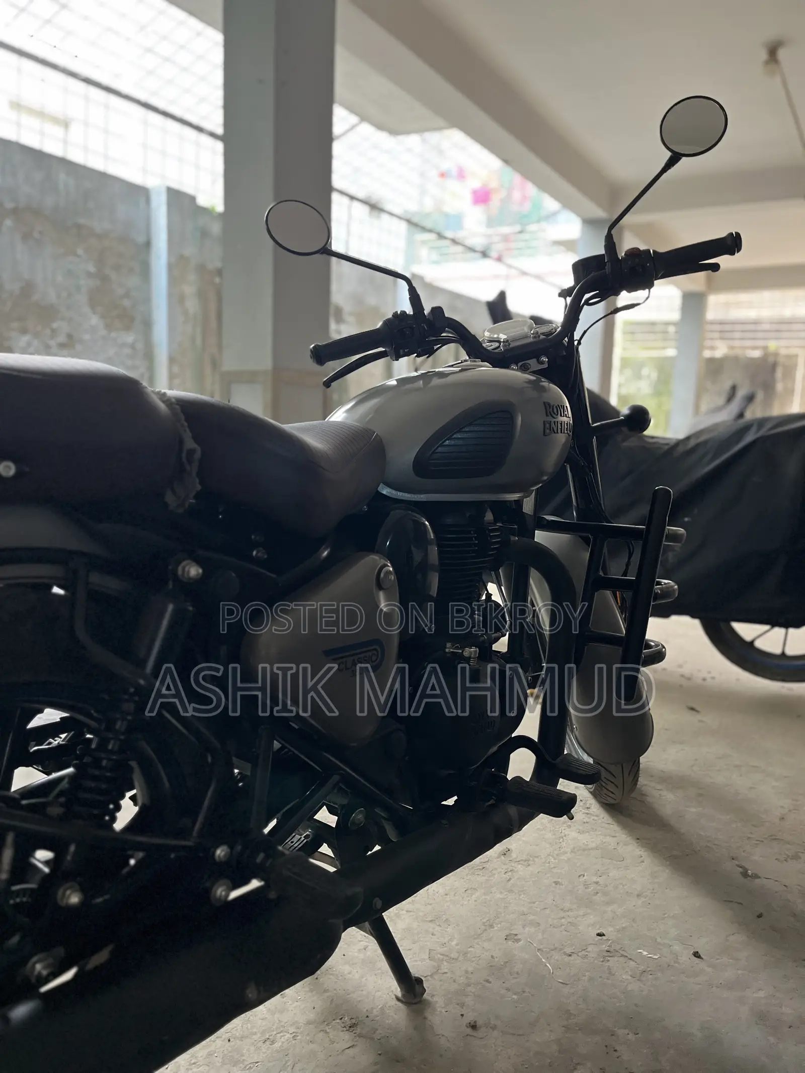 Royal Enfield Classic 350 2024 Gray