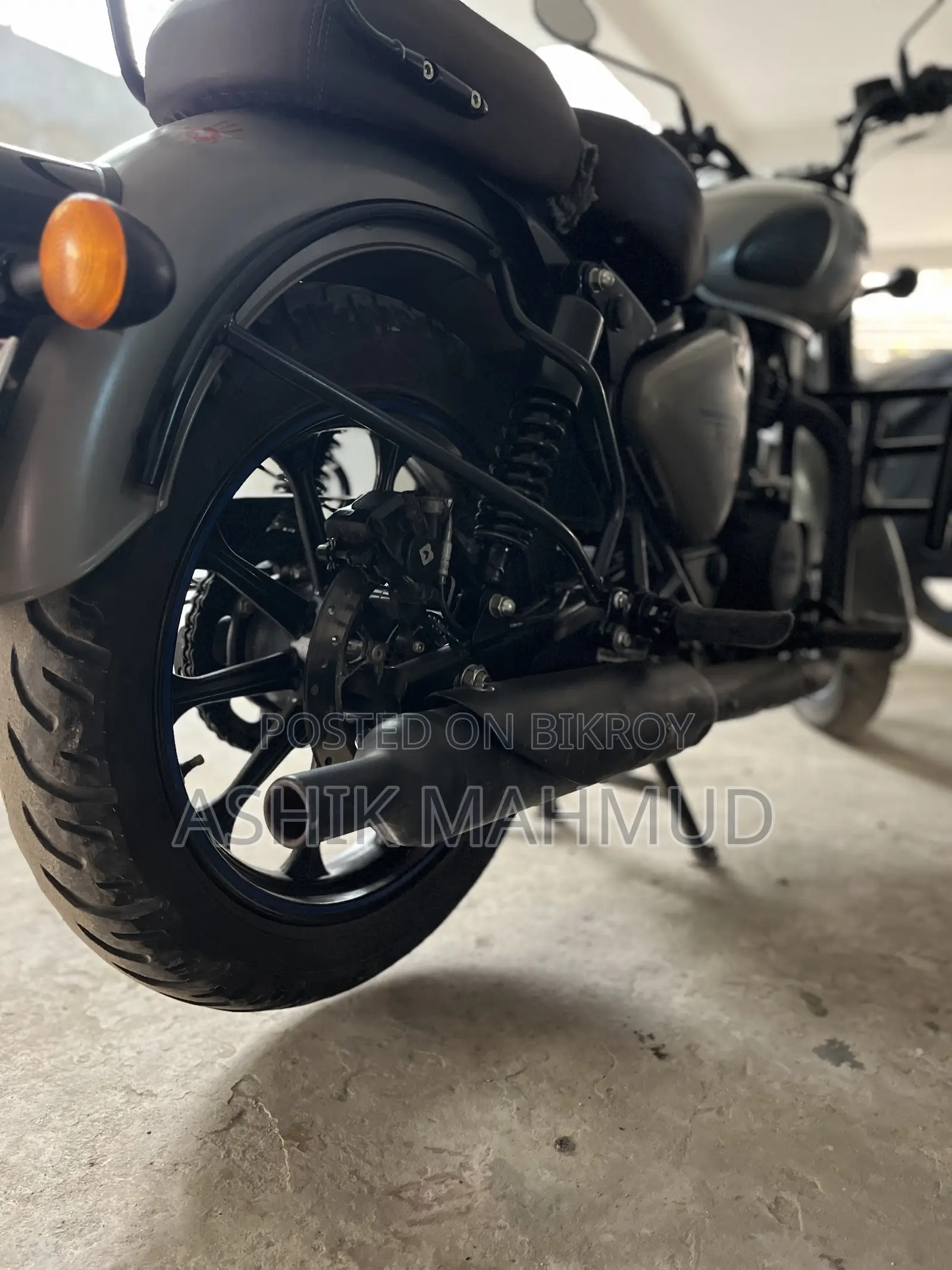 Royal Enfield Classic 350 2024 Gray