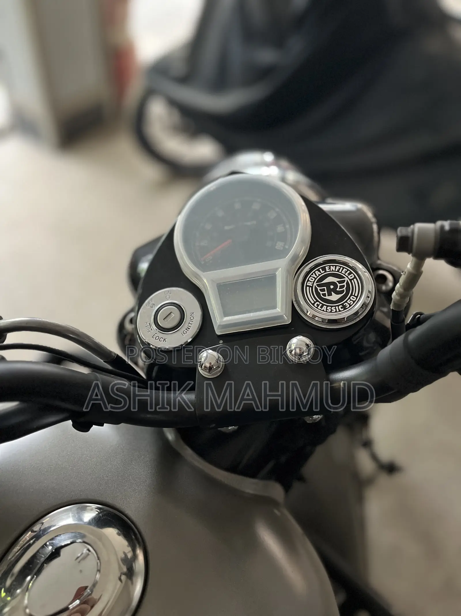 Royal Enfield Classic 350 2024 Gray