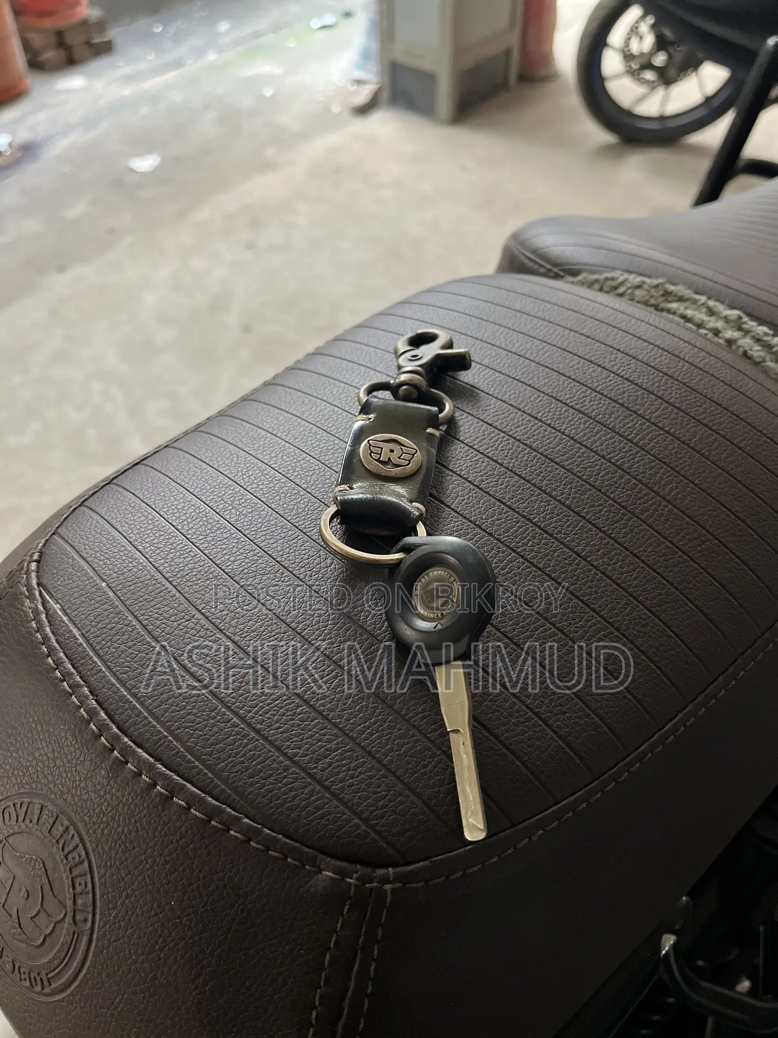 Royal Enfield Classic 350 2024 Gray