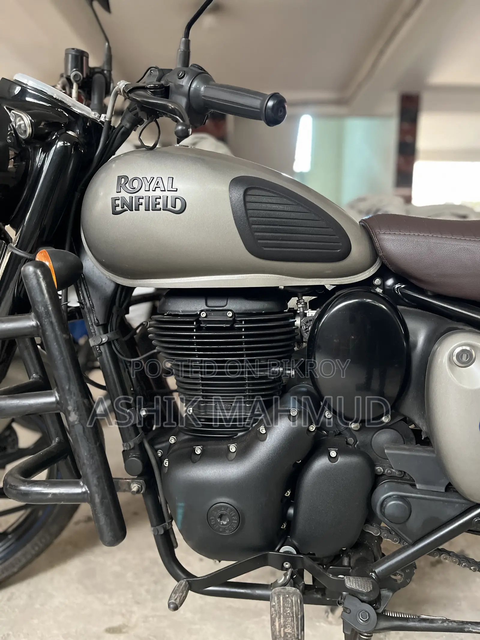 Royal Enfield Classic 350 2024 Gray