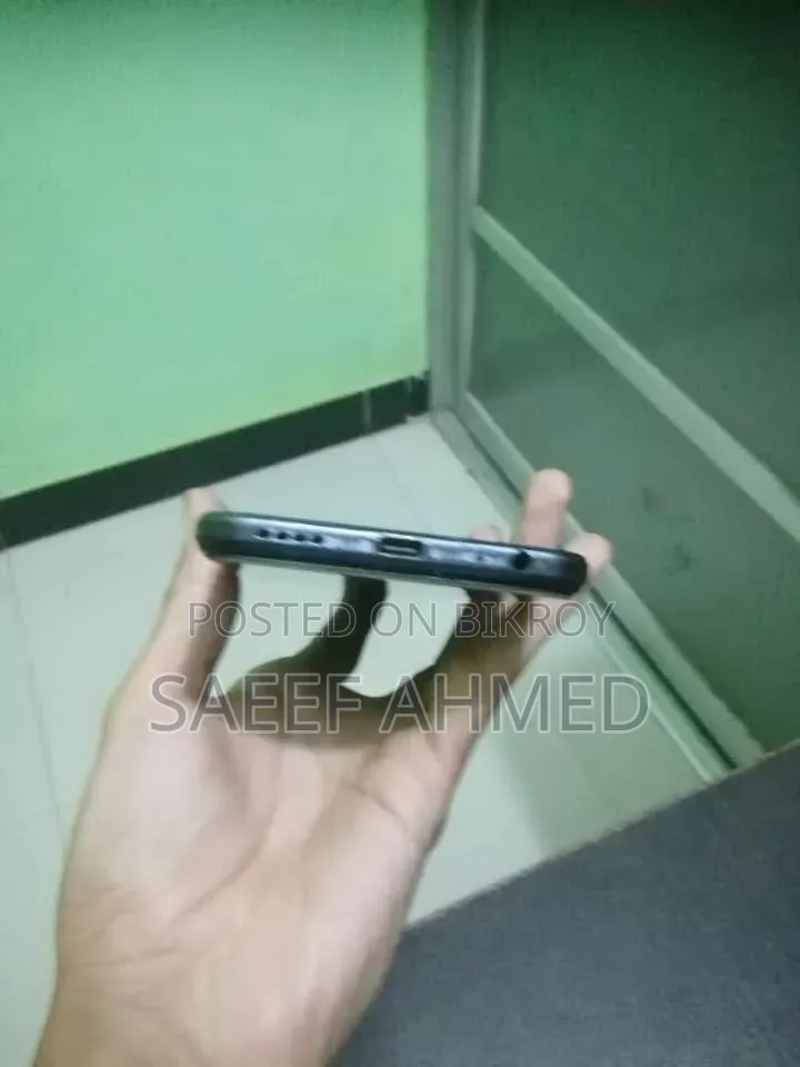 Vivo Y21 64 GB Blue