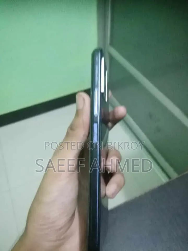 Vivo Y21 64 GB Blue
