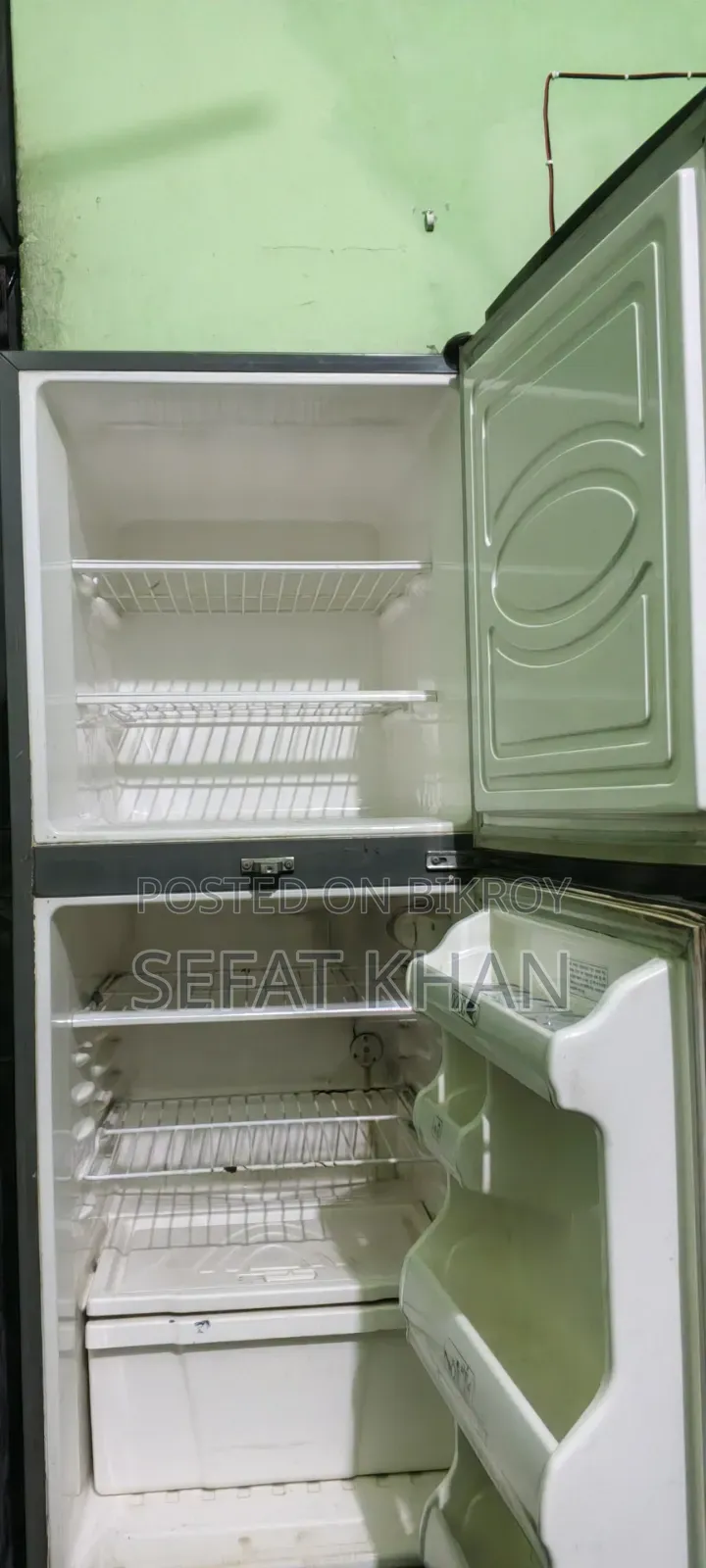 Walton 316 Litres (16.5 CFT) Fridge
