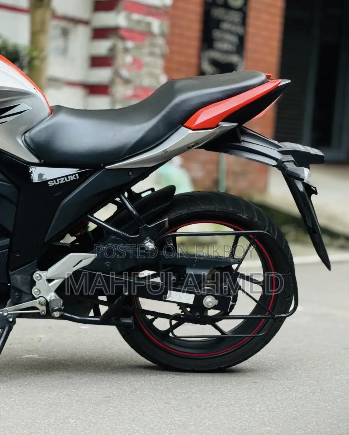 Suzuki Gixxer 2025 Orange