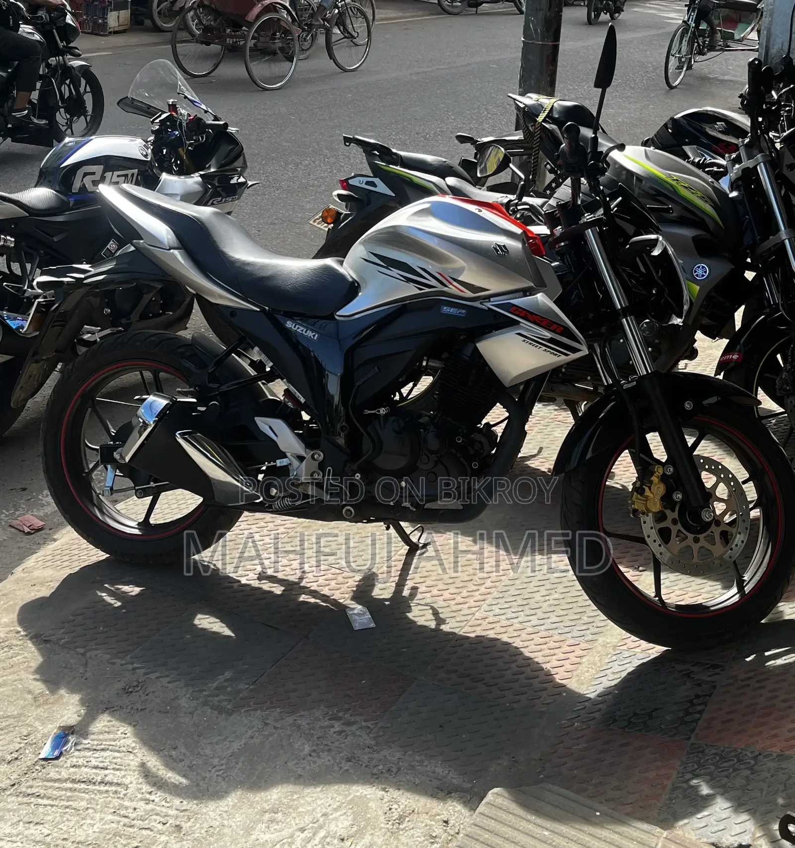 Suzuki Gixxer 2025 Orange