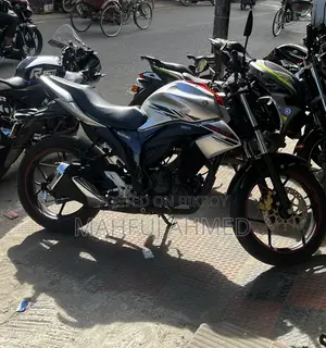 Suzuki Gixxer 2025 Orange