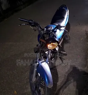 Runner Bullet 100 2018 Blue